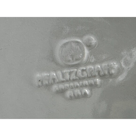 VINTAGE Pfaltzgraff Heritage Stoneware Christmas Pitcher 1 Qt / 32 oz w Tree 8" - Picture 8 of 11